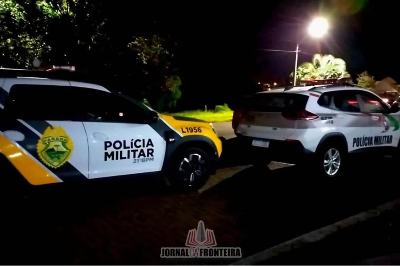 Caminhão carregado com blocos de alumínio reciclável é apreendido, em Barracão 5 Segundo a polícia o caminhão foi abordado na Rua Amazonas, no Bairro Alvorada. O motorista conseguiu fugir