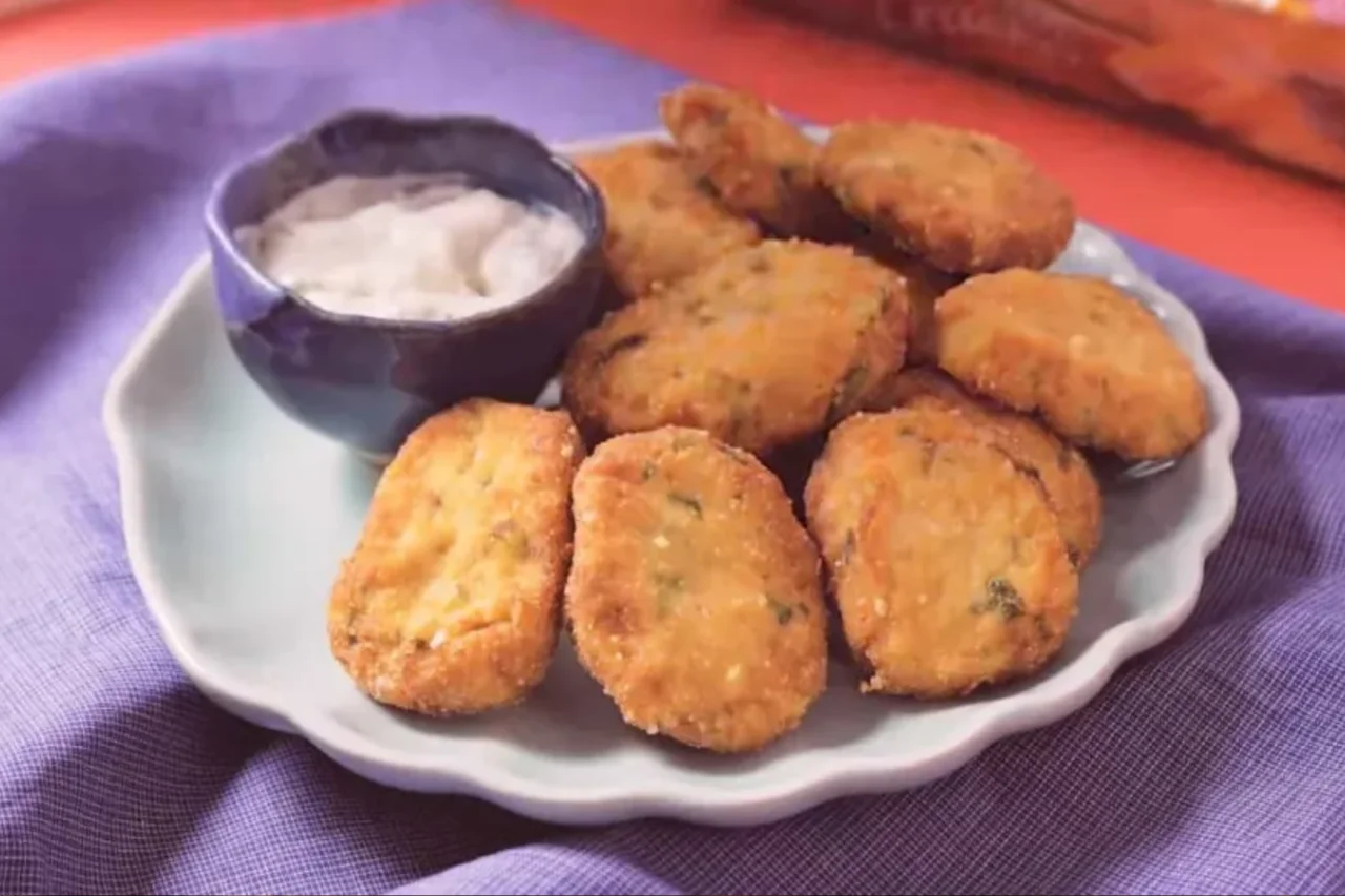 Nuggets de frango caseiro: aprenda a fazer a versão crocante 3 Nuggets de frango caseiro: aprenda a fazer a versão crocante