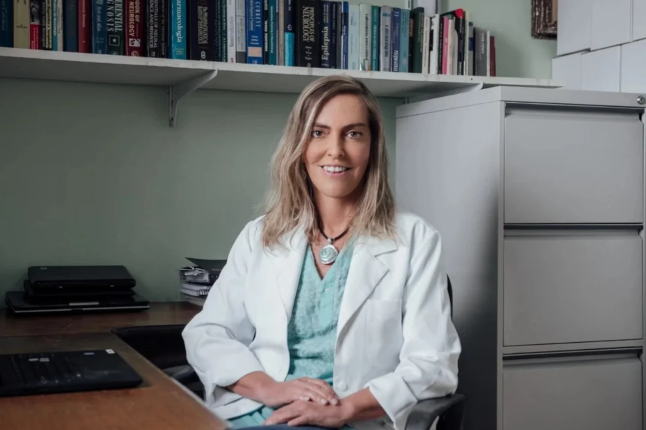 Após 30 anos de pesquisa, cientista brasileira faz pacientes com lesão medular voltarem a andar 12 Após 30 anos de pesquisa, cientista brasileira faz pacientes com lesão medular voltarem a andar