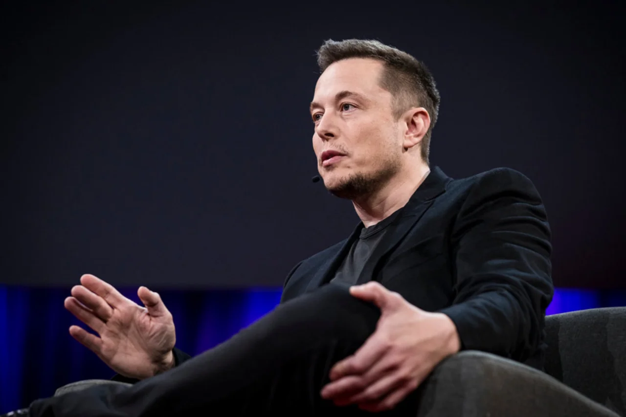 Elon Musk mira a Lua e anuncia plano de cidade autossustentável em menos de 10 anos 27 Elon Musk mira a Lua e anuncia plano de cidade autossustentável em menos de 10 anos