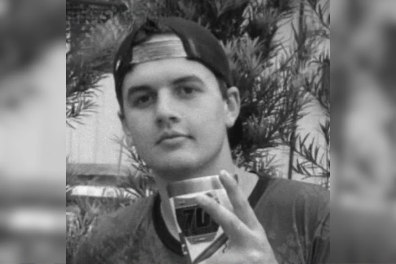 Motociclista de 19 anos morre após colisão com carro na BR-470, em Gaspar 10 Heloisa L 48 1