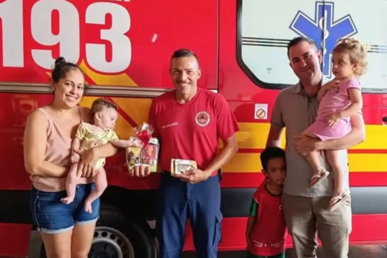 Bebê de 4 meses é atendido após engasgamento em Pinhalzinho e família agradece bombeiros 10 Heloisa L 64