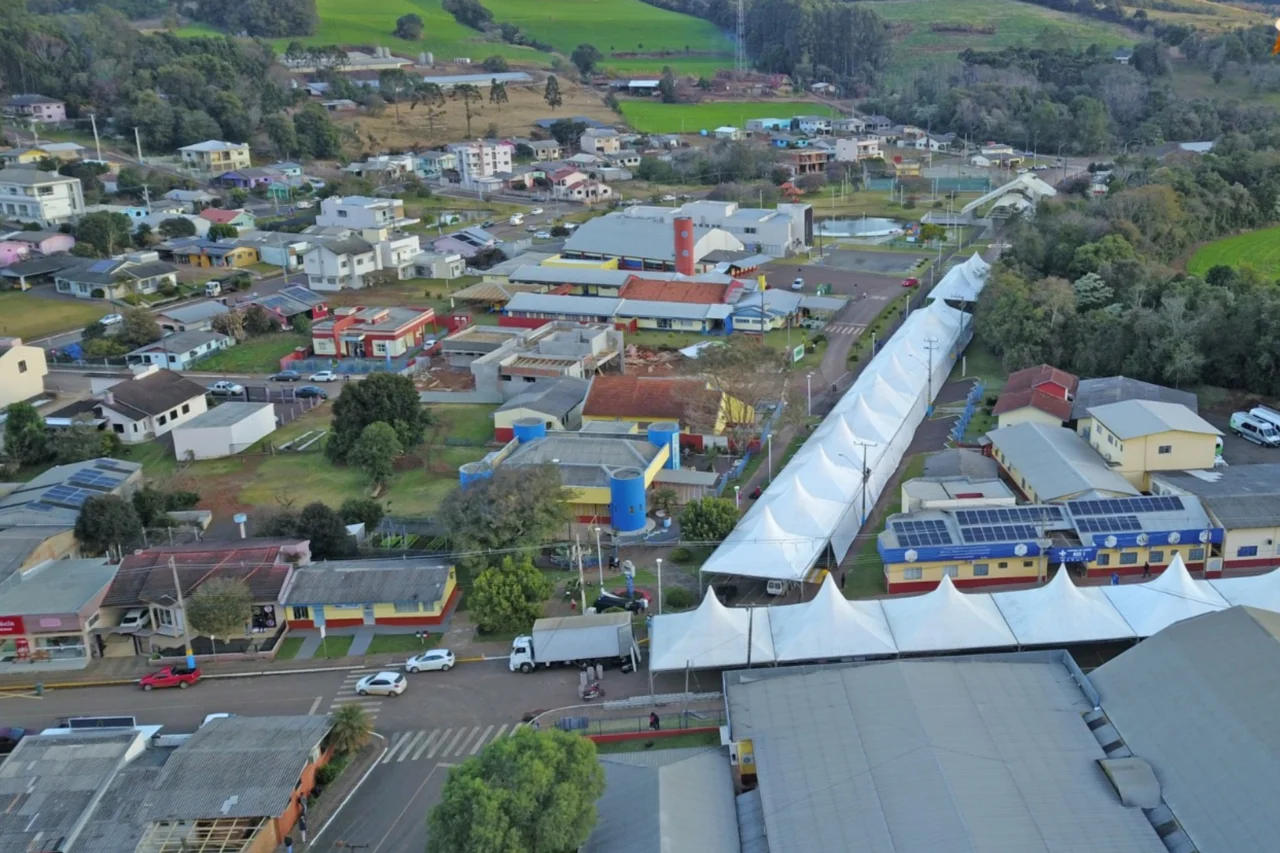 Lançamento da Festa do Chapéu de Palha e Expo Bom Jesus será no dia 23 de maio 3 Heloisa L 9 4