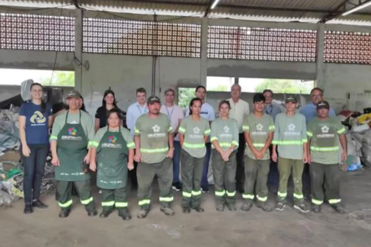 Barracão recebe representantes da CEF e do CONSUD para visita à UVR 11 crys 56 2