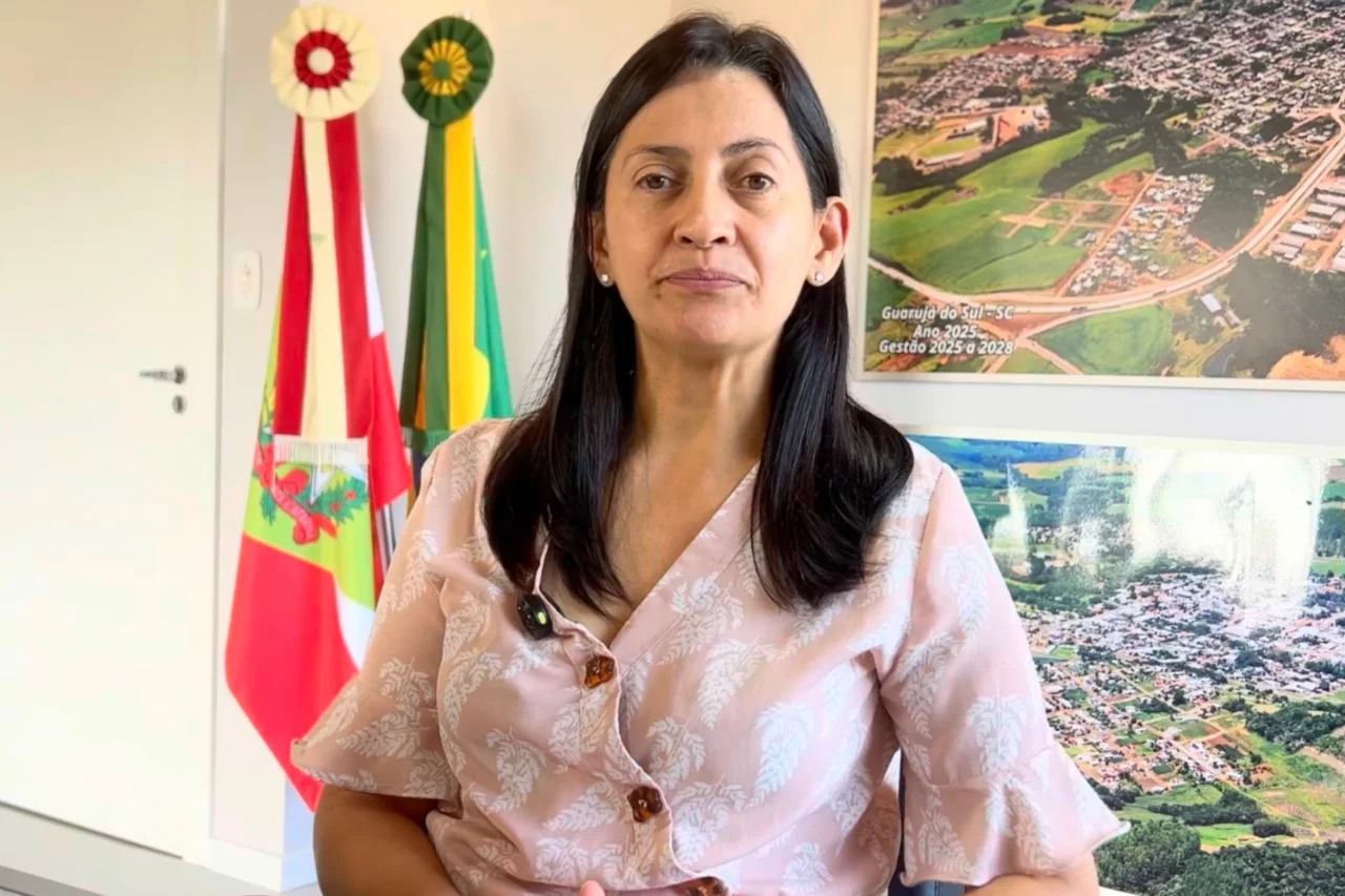 Eliane Fanton destaca igualdade e responsabilidade ao falar do Dia da Mulher 3 A prefeita de Guarujá do Sul, Eliane Fanton reforça o papel feminino na administração pública e envia mensagens de valorização às mulheres