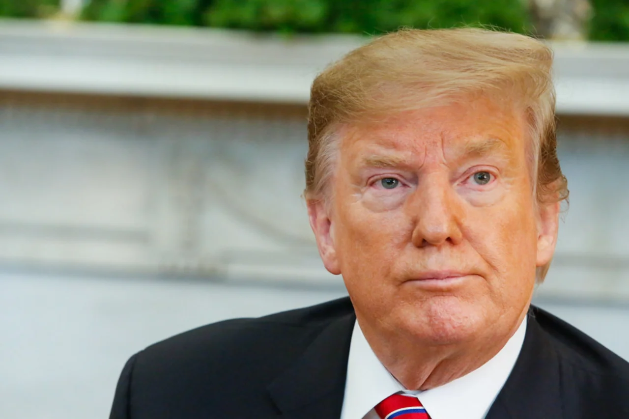 Donald Trump ameaça Irã com retaliação “20 vezes mais forte” em caso de bloqueio no Estreito de Ormuz 31 Donald Trump ameaça Irã com retaliação “20 vezes mais forte” em caso de bloqueio no Estreito de Ormuz