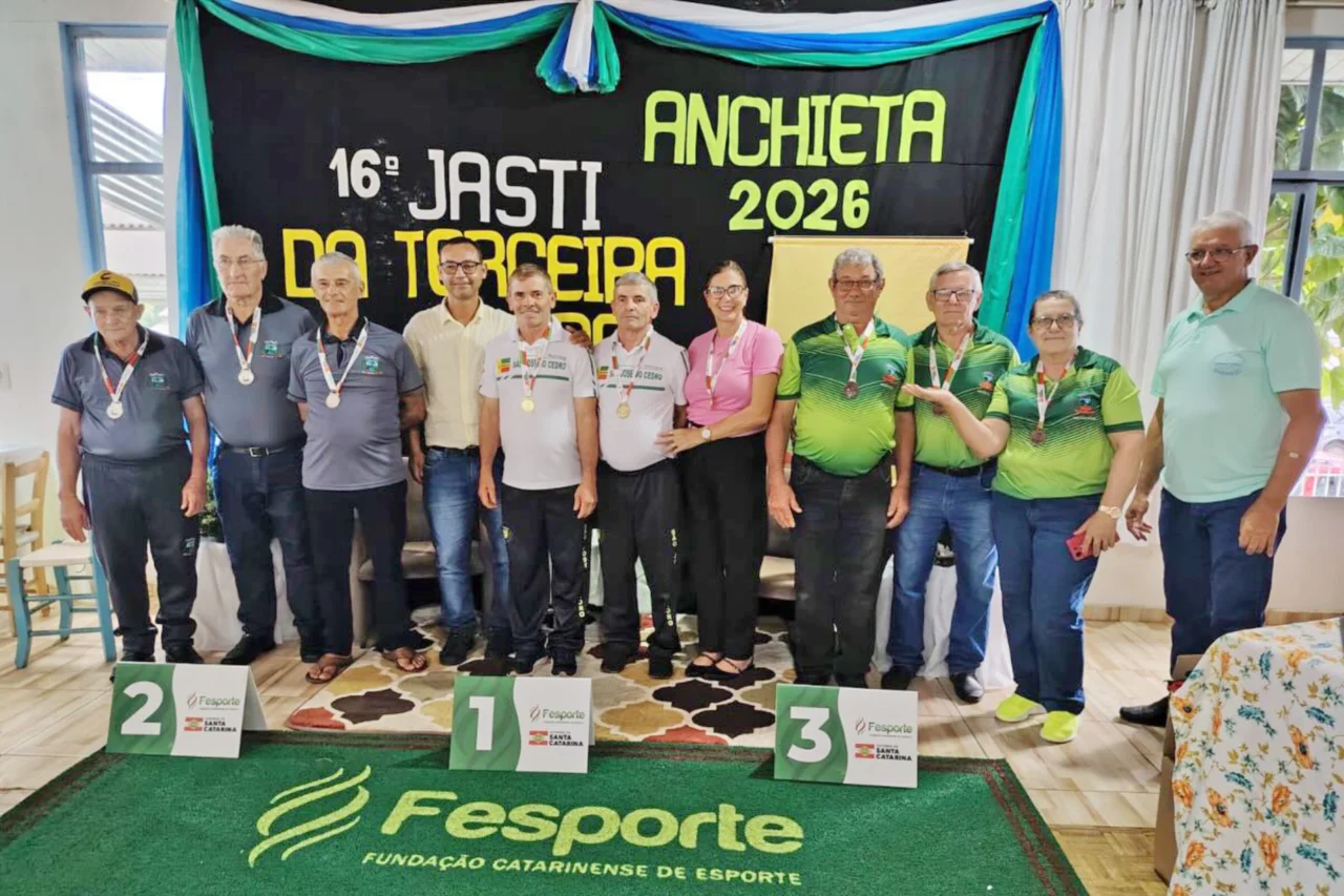 Terceira idade de São José do Cedro conquista títulos e garante vaga no JASTI 3 Terceira idade de São José do Cedro conquista títulos e garante vaga no JASTI