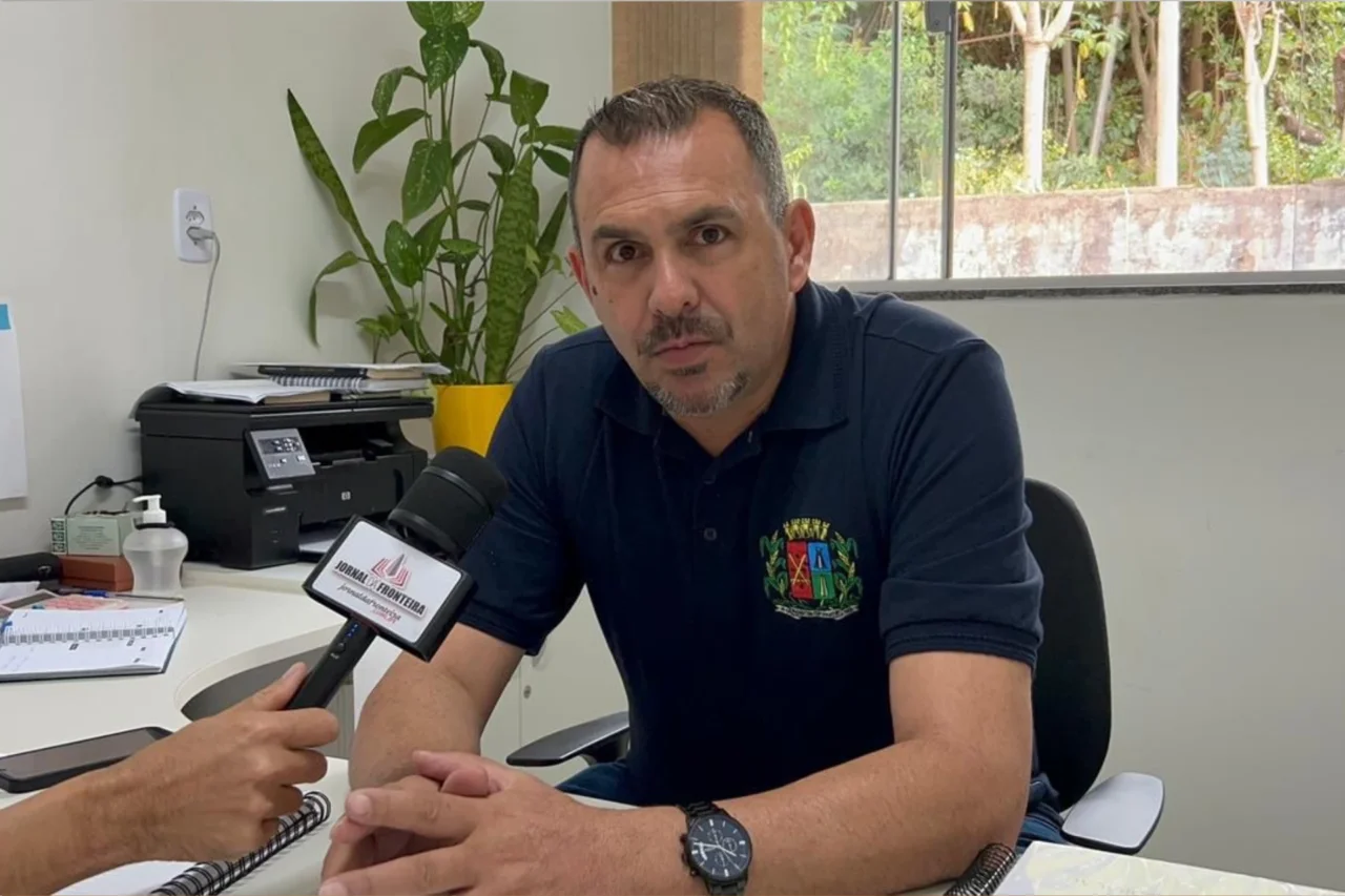 Agência do Trabalhador de Barracão recebe veículo do Estado 3 Agência do Trabalhador de Barracão recebe veículo do Estado