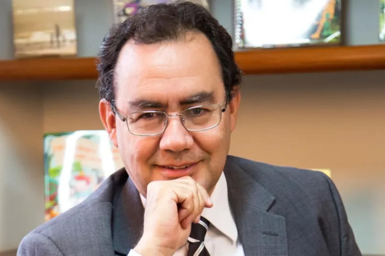 Avante anuncia Augusto Cury como pré-candidato à Presidência da República 3 Escritor e psiquiatra Augusto Cury é anunciado pelo Avante como pré-candidato à Presidência; nome foi confirmado pelo presidente da sigla, Luis Tibé.