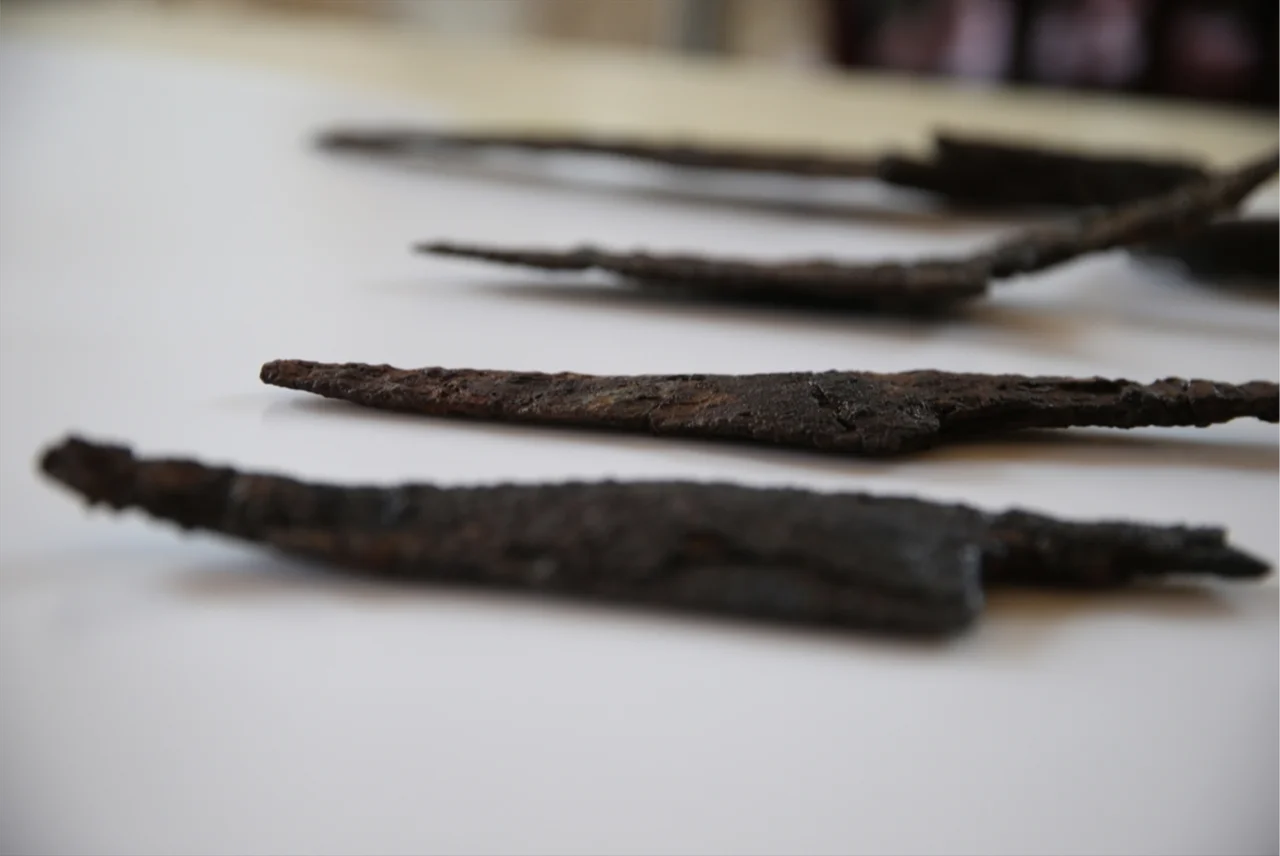 Facas de 1.500 anos são encontradas em antiga cidade escavada na Turquia 39 faca 1