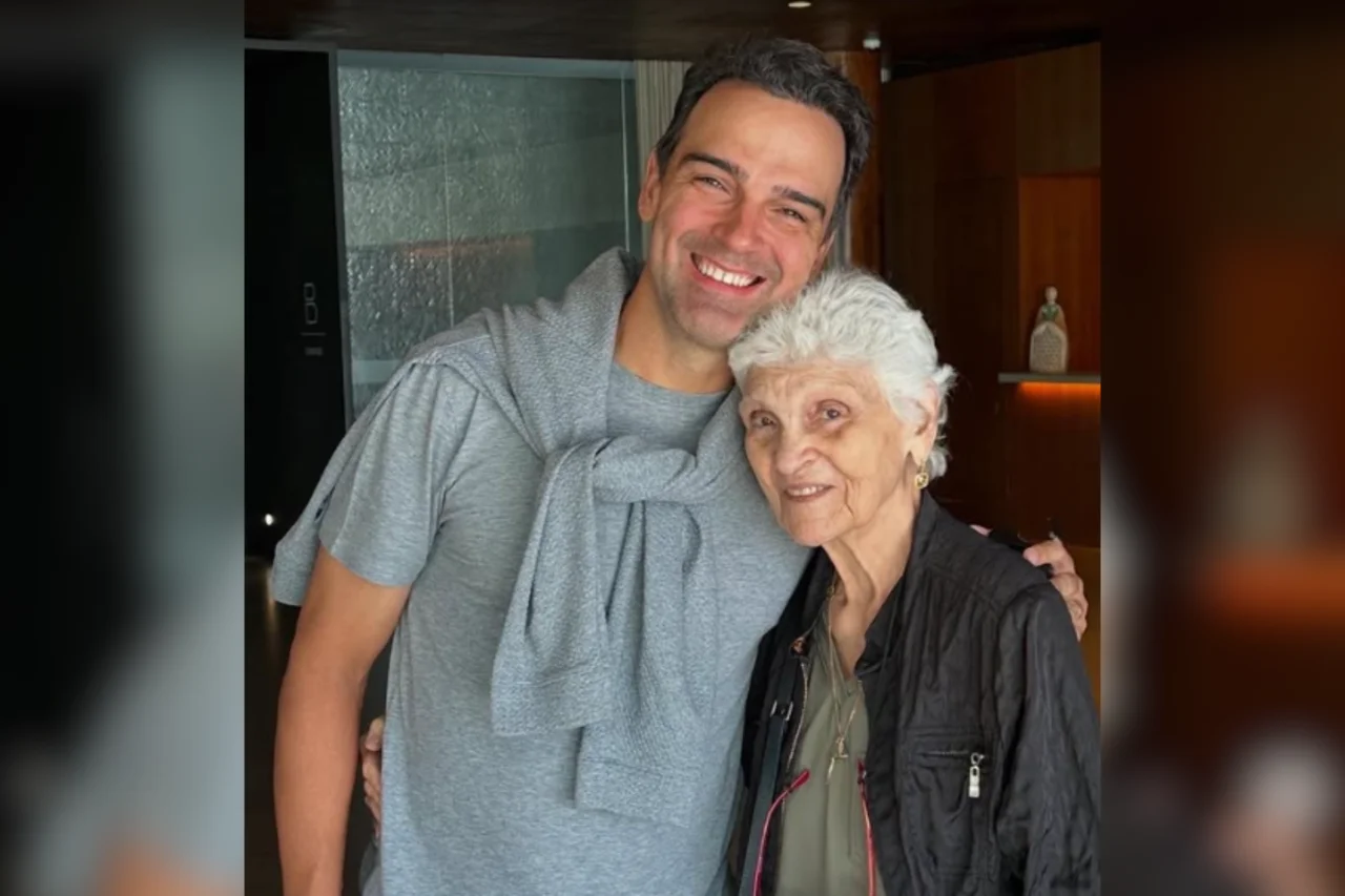 Tadeu Schmidt anuncia morte da mãe aos 92 anos e presta homenagem nas redes sociais 14 Heloisa L 45 2