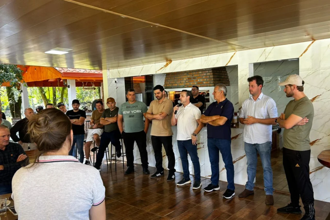 Dilceu Sperafico anuncia novos recursos para a saúde em visita a Santo Antonio do Sudoeste
