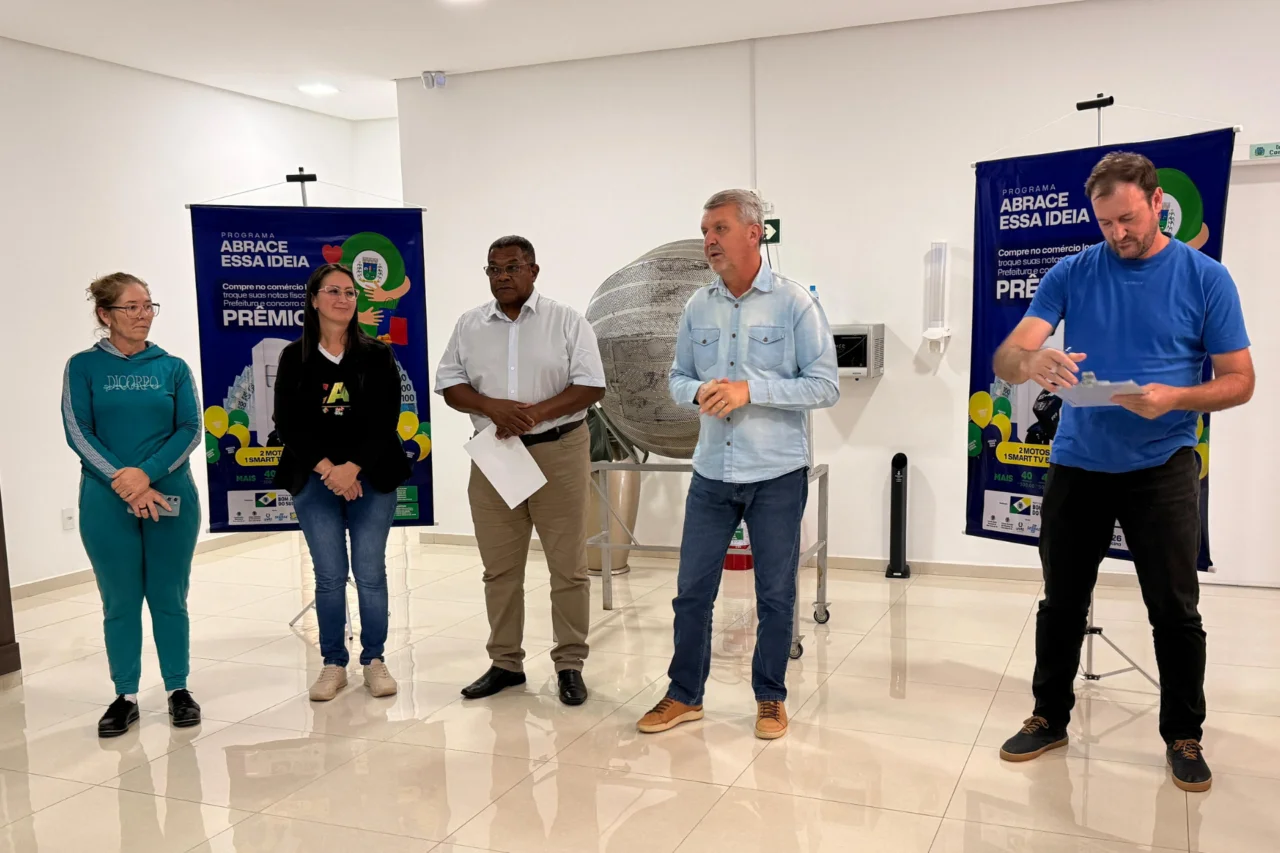 Bom Jesus do Sul realiza primeiro sorteio da 5ª edição da campanha Abrace Essa Ideia com mais de 8 mil cupons 3 Bom Jesus do Sul realiza primeiro sorteio da 5ª edição da campanha Abrace Essa Ideia com mais de 8 mil cupons