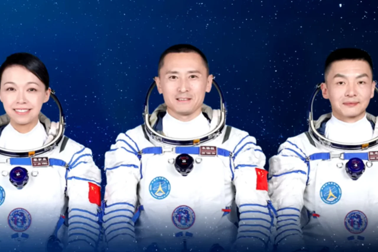 China envia astronauta para passar um ano no Espaço