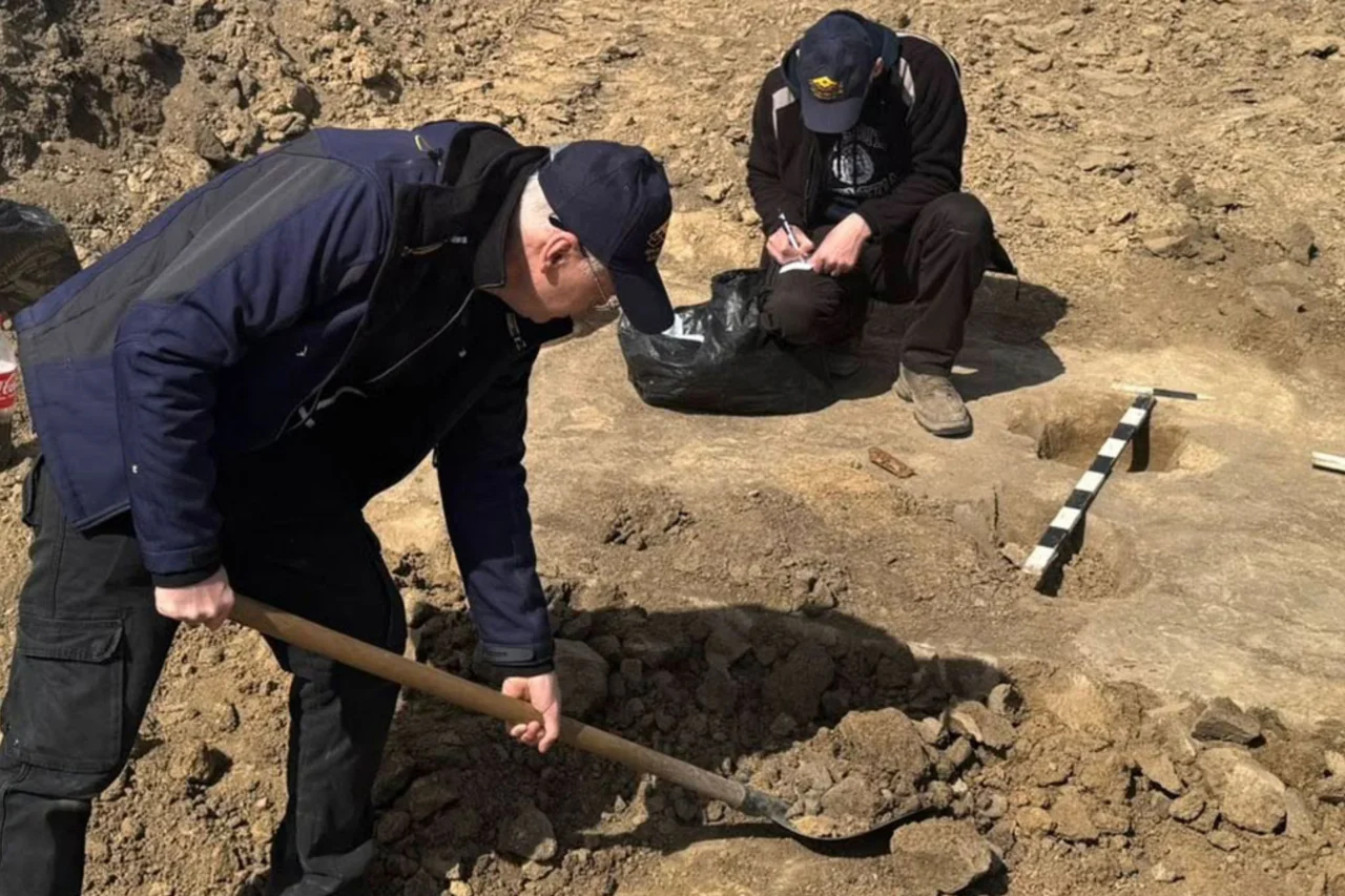Arqueólogos encontram túmulo de 2,3 mil anos com objetos raros no leste da Moldávia