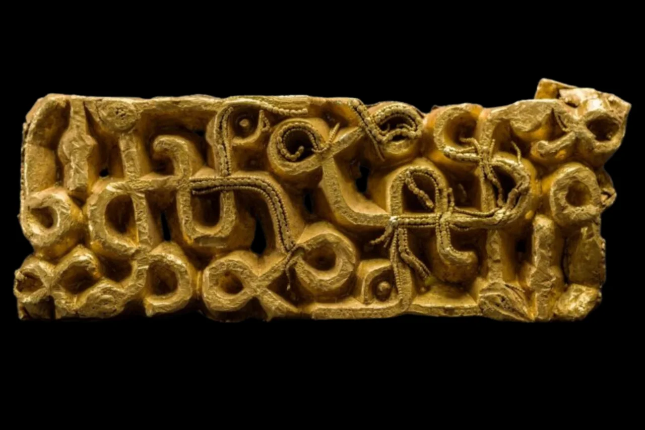 Peça de ouro de guerreiro da Era Viking é encontrada na Noruega