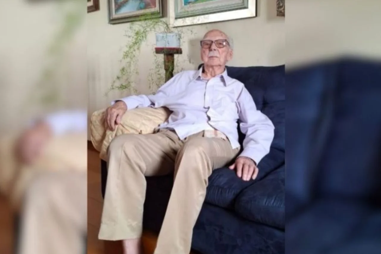 Escritor reconhecido pelo Guinness lança novo livro aos 104 anos em Santa Catarina 1 Escritor reconhecido pelo Guinness lança novo livro aos 104 anos em Santa Catarina