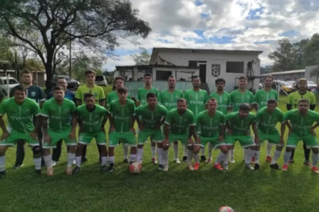 Barracão Atlético Clube garante vaga nas quartas de final do Regional de Amadores 6 Barracão Atlético Clube garante vaga nas quartas de final do Regional de Amadores