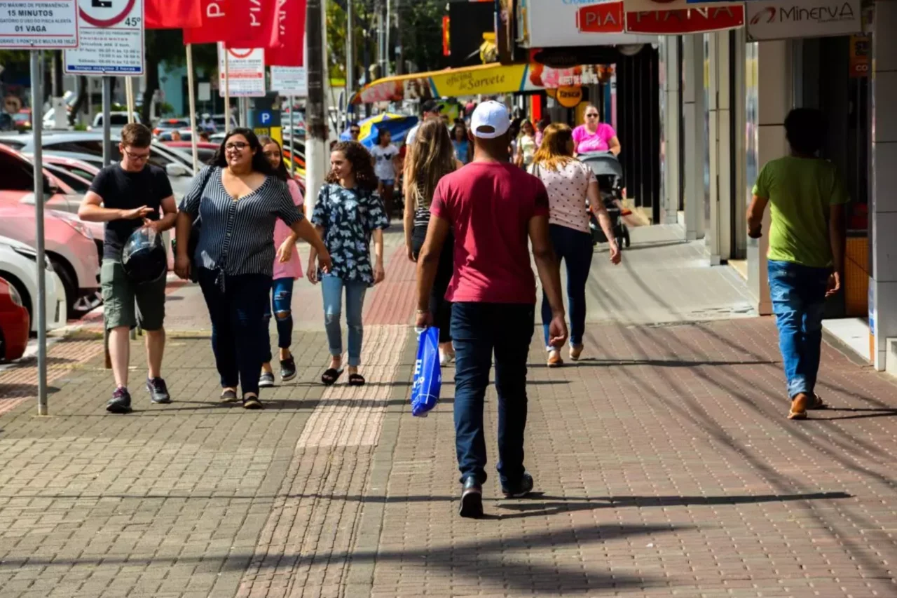 Dia Livre de Impostos promete gasolina a R$ 4,50 e descontos de até 70% em todo o país 3 Dia Livre de Impostos promete gasolina a R$ 4,50 e descontos de até 70% em todo o país