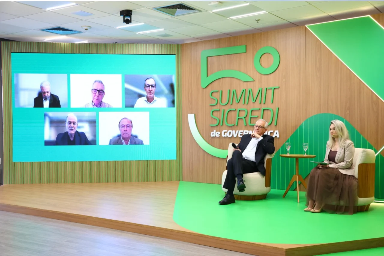 Sicredi realiza 5ª edição do Summit de Governança 9 Heloisa L 21