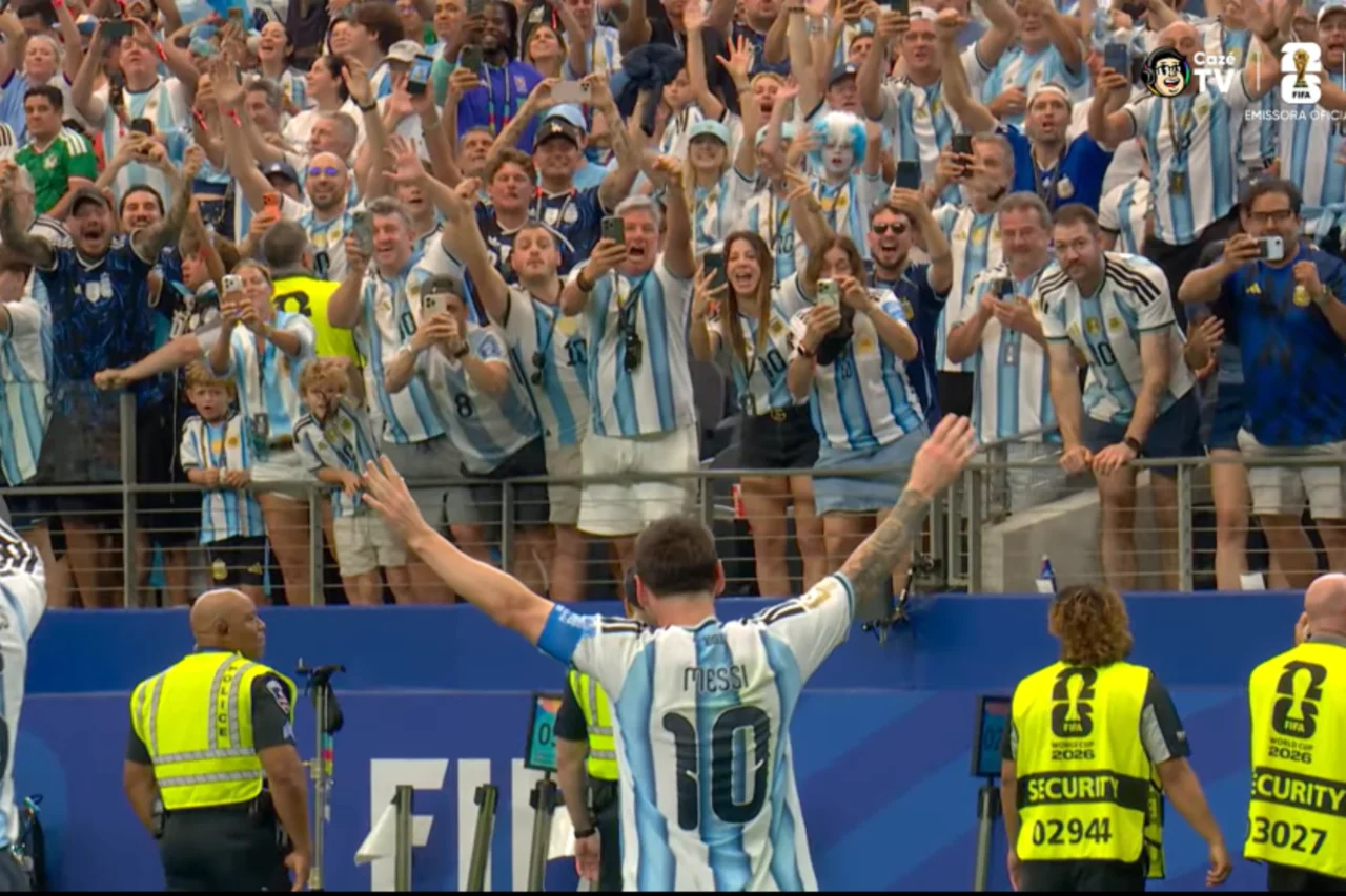 Argentina vence a Áustria com dois gols de Messi e garante vaga no mata-mata da Copa 34 Heloisa L 99