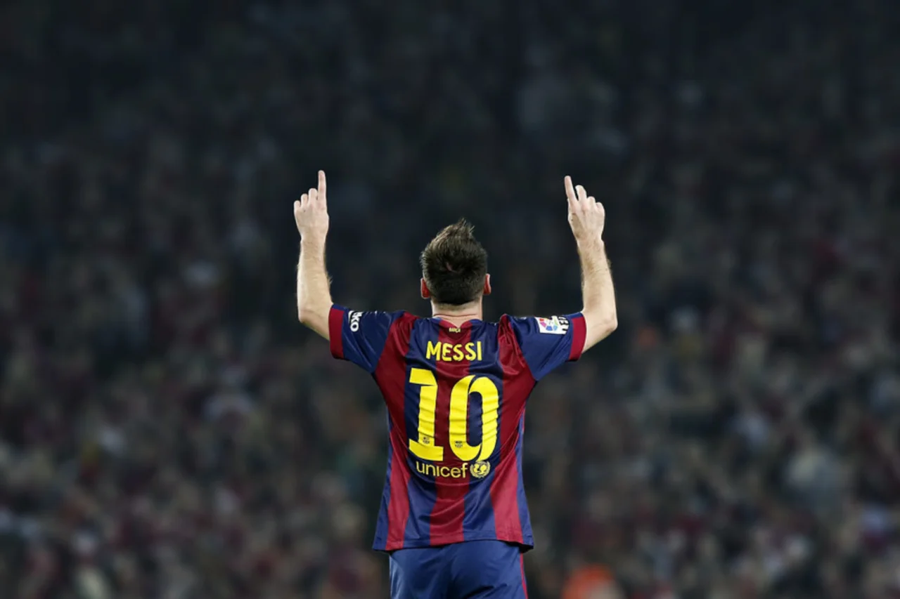 Camisa 10 no futebol: os craques que transformaram um número em símbolo de genialidade