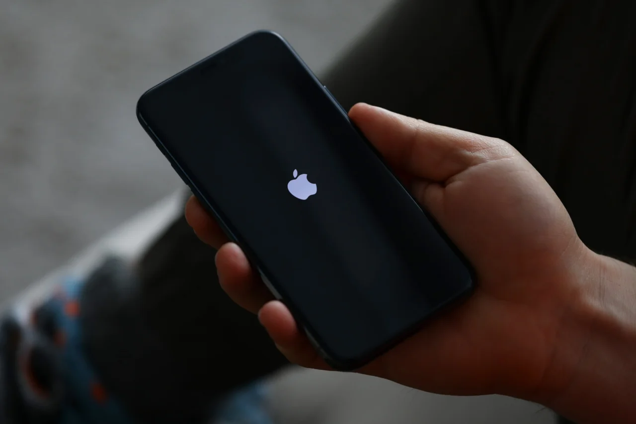 Apple desenvolve recurso para bloquear iPhone automaticamente em caso de roubo