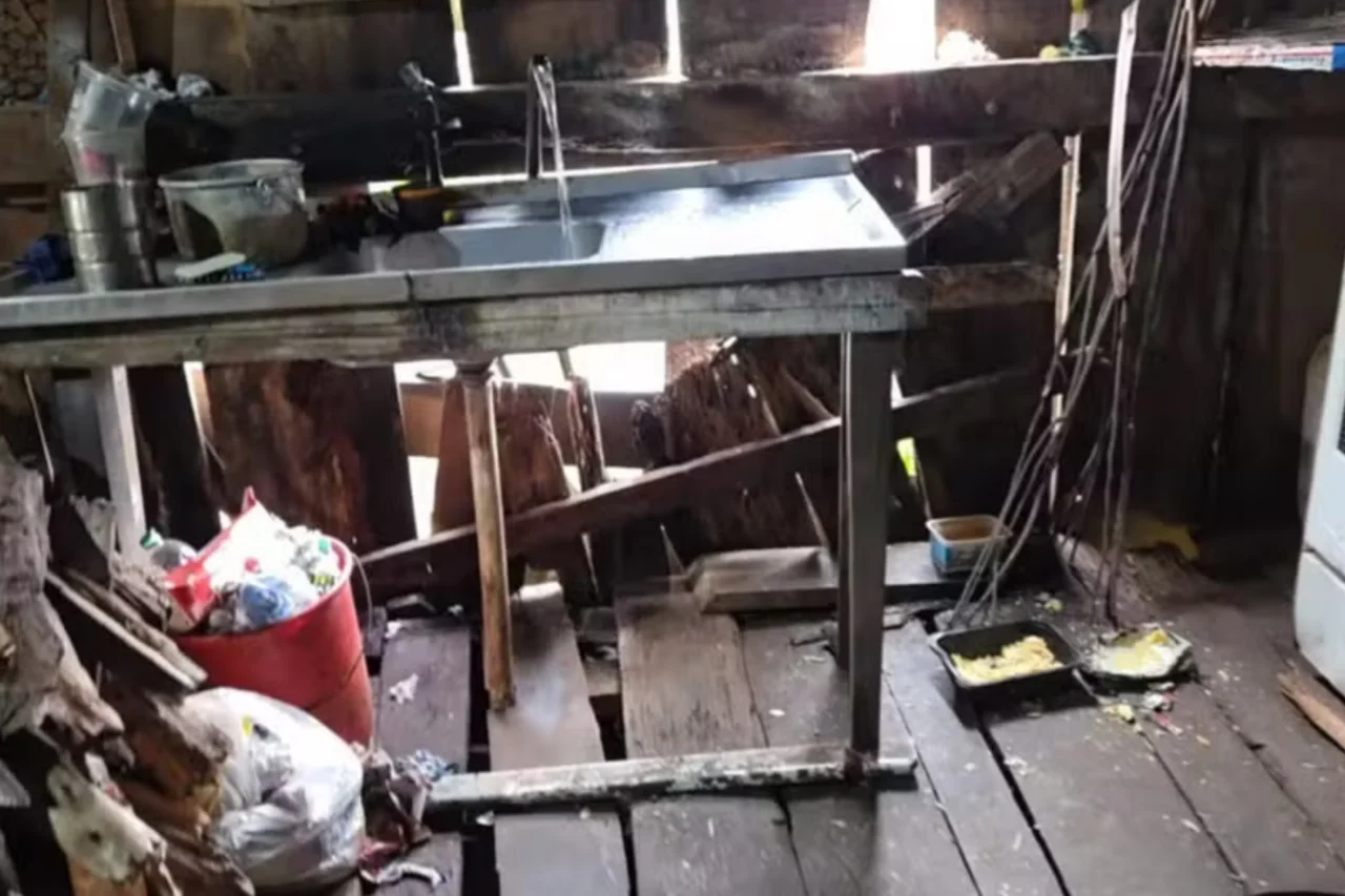 Casal de idosos é resgatado após 20 anos em condição análoga à escravidão em fazenda no Paraná 3 Casal de idosos é resgatado após 20 anos em condição análoga à escravidão em fazenda no Paraná