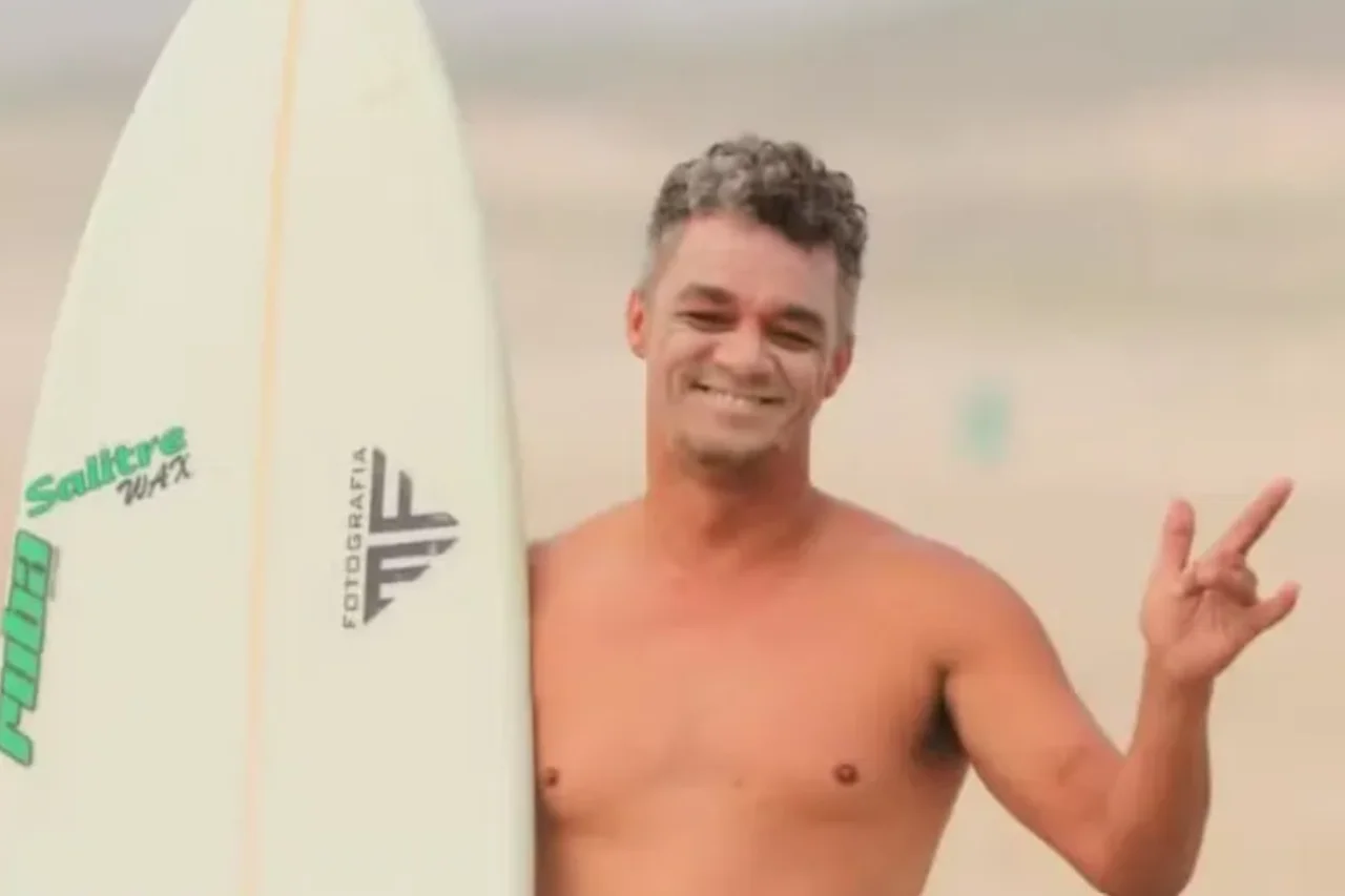 Surfista morre após parada cardiorrespiratória em praia de Santa Catarina 35 Surfista morre após parada cardiorrespiratória em praia de Santa Catarina