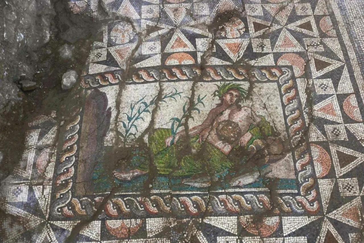 Mosaico romano de 1.700 anos revela deus ligado a antigo rio da Turquia 41 Mosaico romano de 1.700 anos revela deus ligado a antigo rio da Turquia