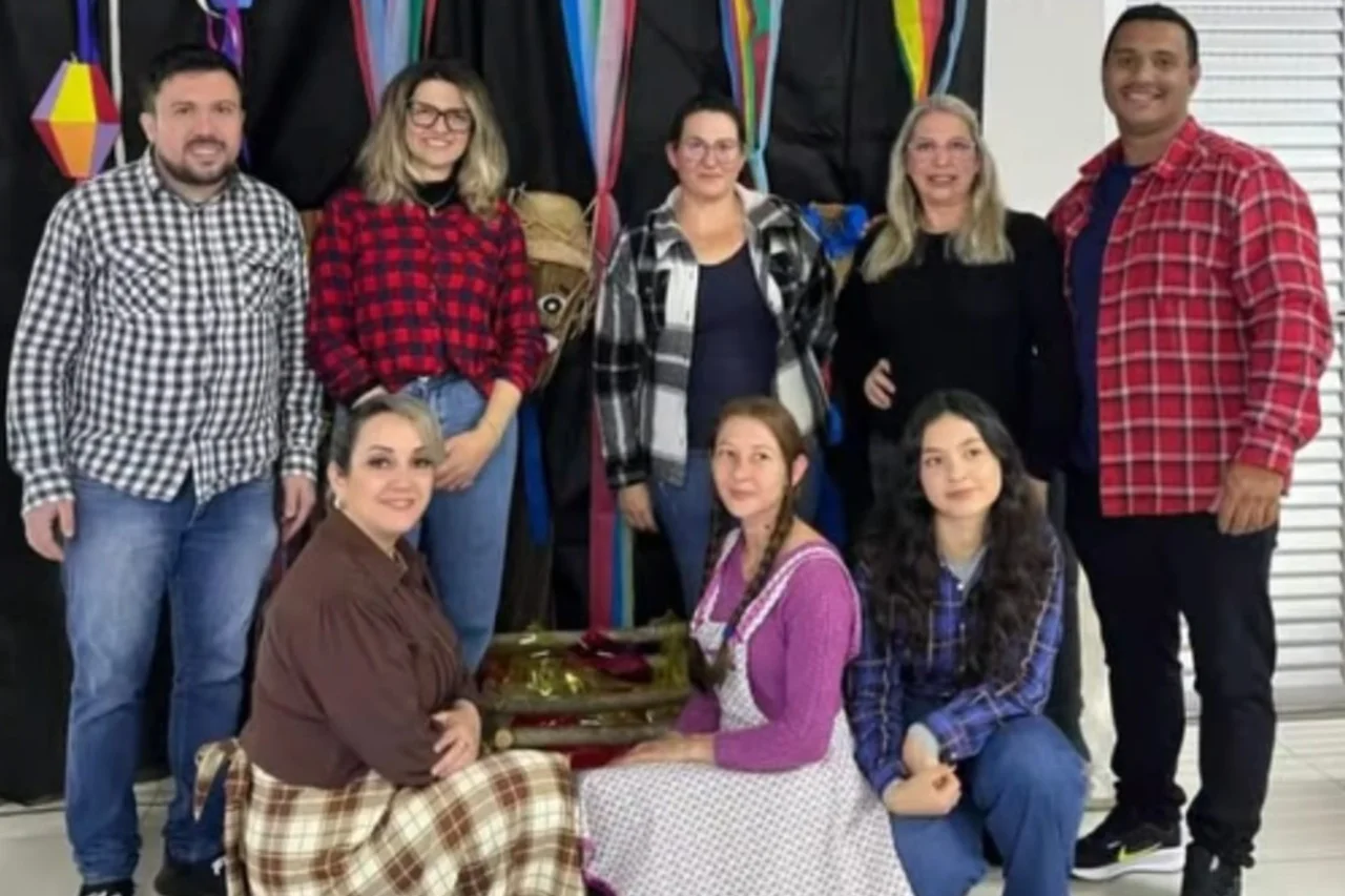 Evento promovido pela Administra&ccedil;&atilde;o Municipal de Barrac&atilde;o, por meio do CRAS, reuniu crian&ccedil;as, adolescentes e familiares atendidos pelo SCFV