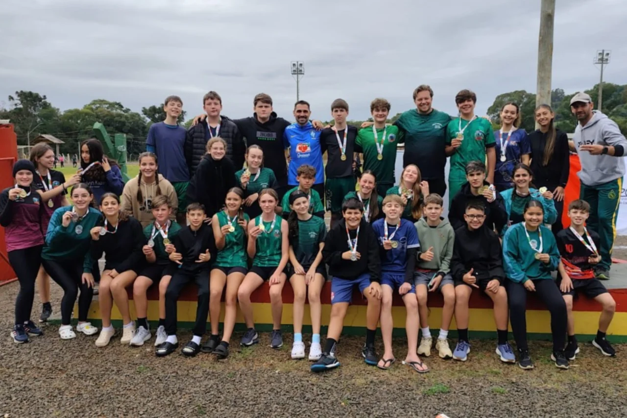 16 jovens são beneficiados com “Bolsa Atleta”, em Guarujá do Sul
