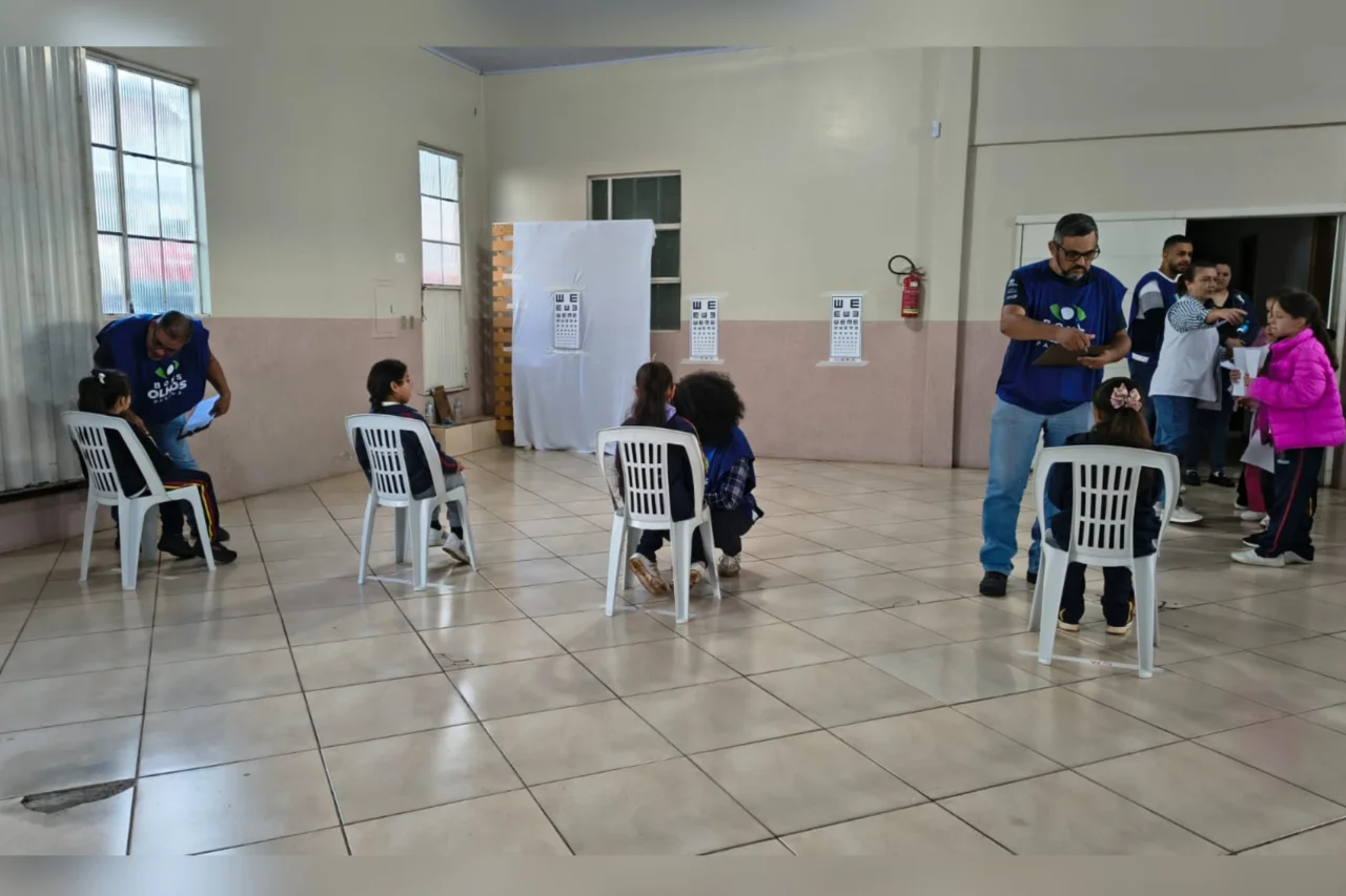 Programa Bons Olhos Paraná atende cerca de 1.800 estudantes em Barracão 4 Programa Bons Olhos Paraná atende cerca de 1.800 estudantes em Barracão