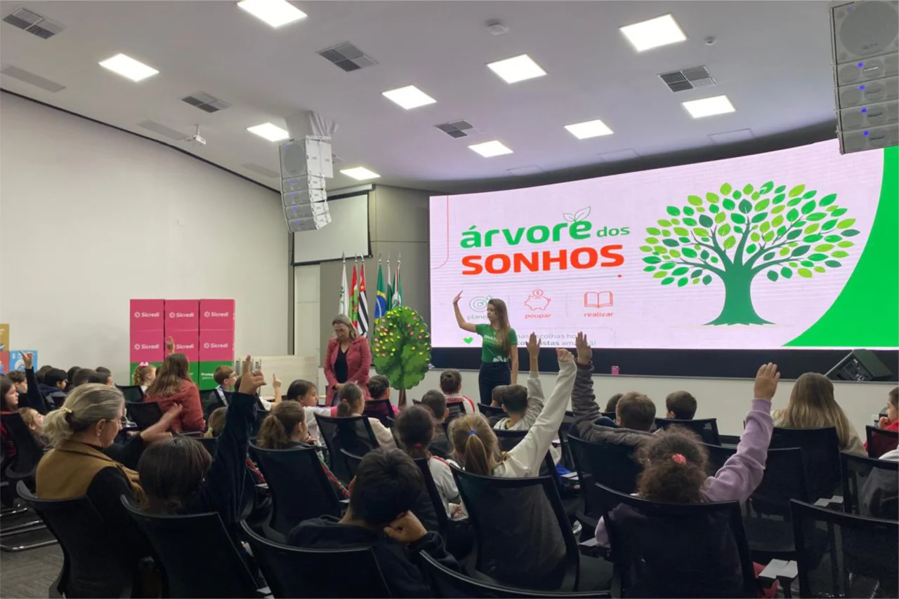 Endividamento recorde dos brasileiros amplia busca por educação financeira no país 3 sic