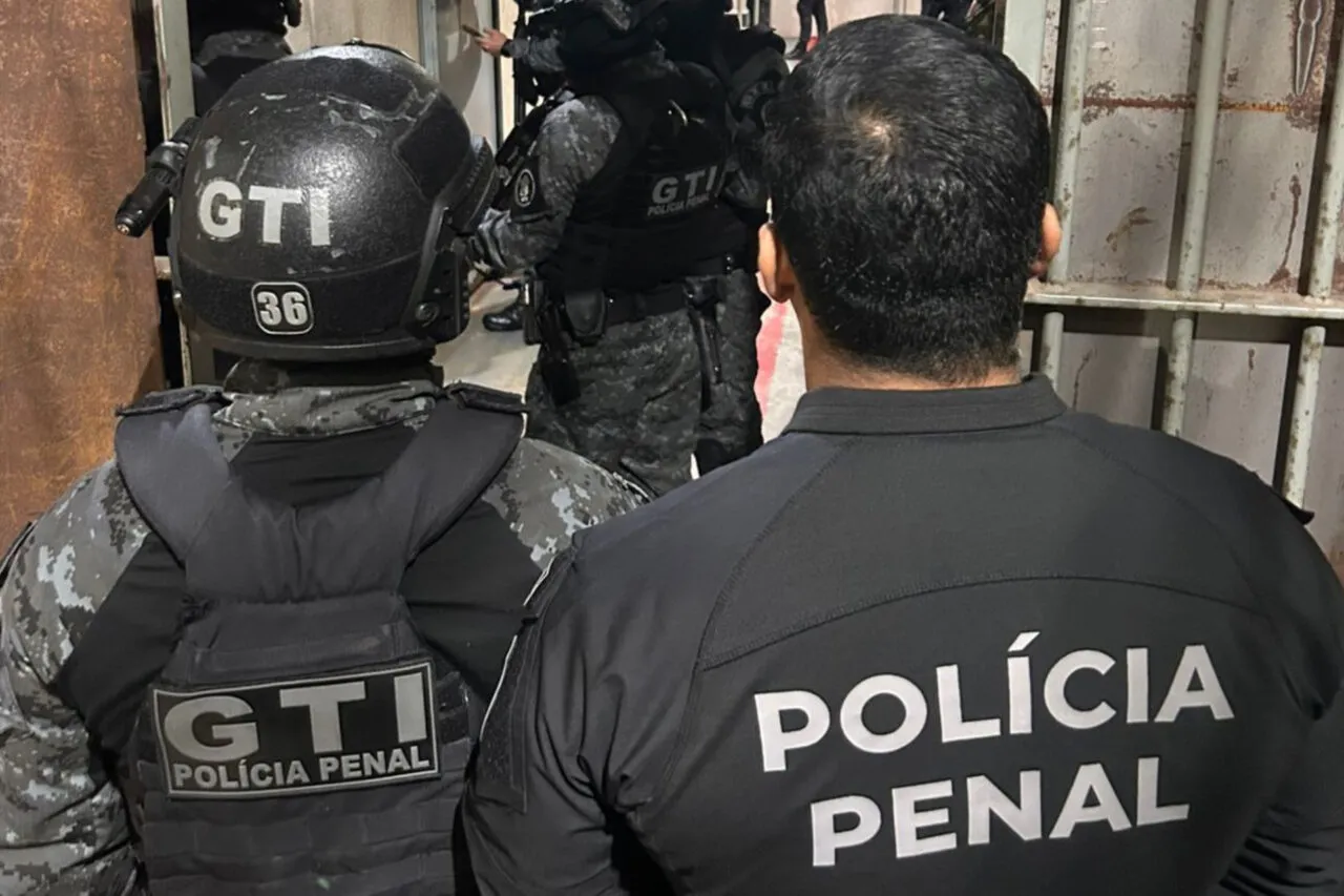 Megaoperação contra o PCC cumpre 320 mandados em SC e outros 5 estados 4 Durante megaoperação foram cumpridos 151 mandados de prisão temporária e 169 de busca e apreensão em SC, RS, PR, SP, MS e MG
